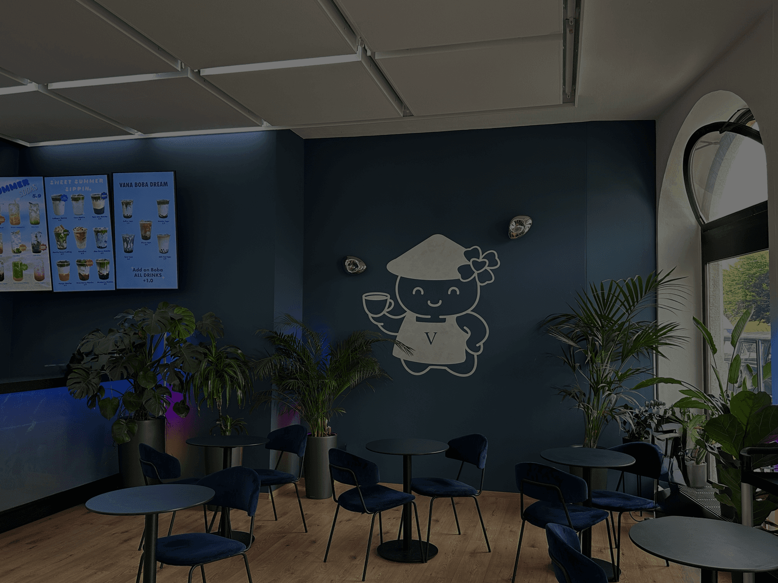 Vana Café matcha drinks